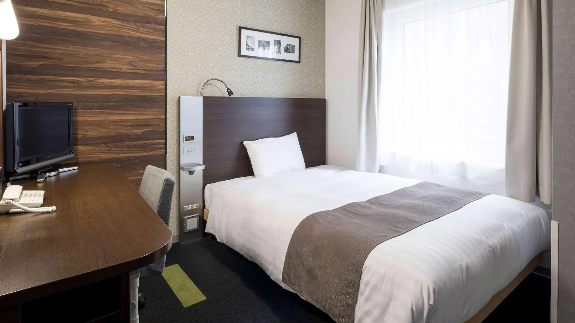 ***  Comfort Hotel Tokyo Higashi Nihombashi Japan