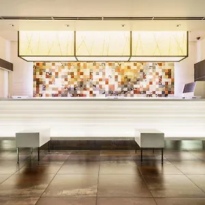 Sotetsu Fresa Higashi Shinjuku *** Tóquio